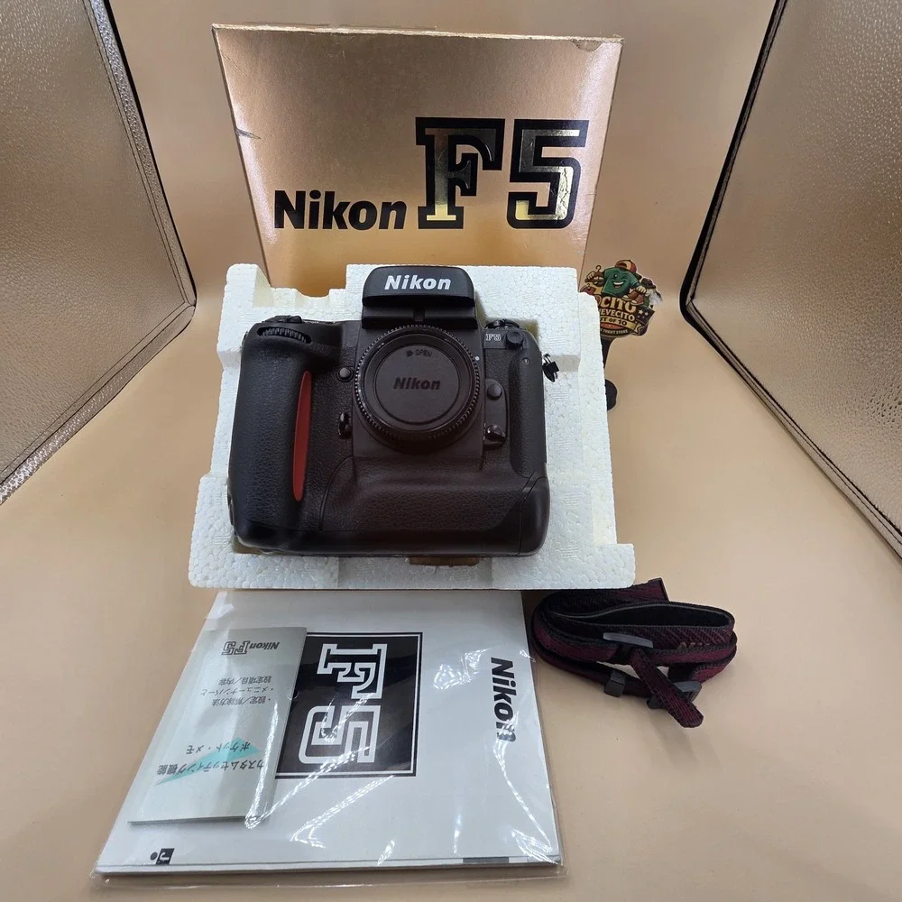 Nikon F5 35mm SLR Film Camera Body Black Auto/Manual Focus Meter New In Box
